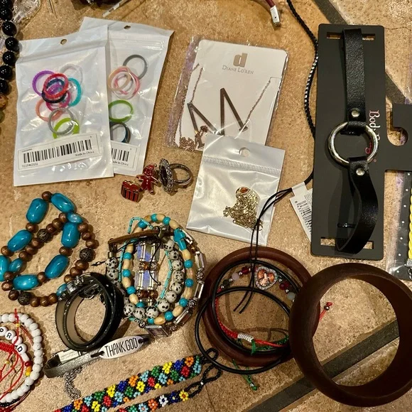 Jewelry Lot - Picture 4 of 6